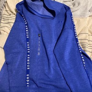 Under Armour women’s sweatshirt